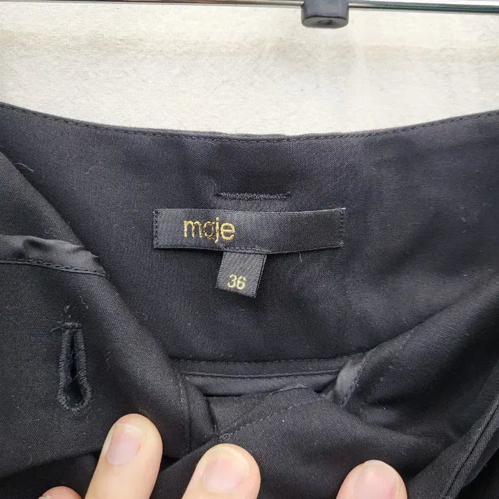[BUNJANG] Maje Black High-Waist Belt Button Pants / maje 블랙 하이웨스트 벨트 버튼 팬츠