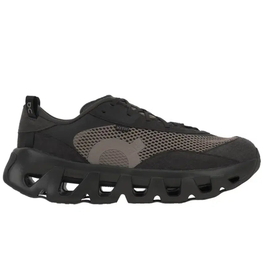 [BUNJANG] On Running x Kiss K-Tech 2 Ganache Sneakers / [41] 온 러닝 x 키스 K-테크 2 쏜 가나슈