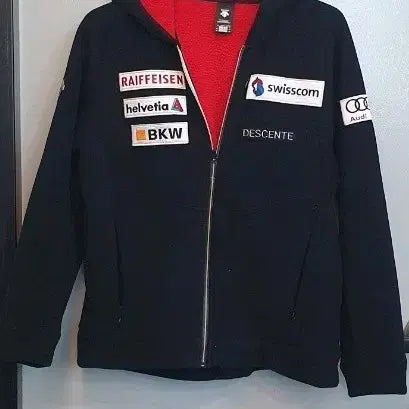 [BUNJANG] Descente Hooded Zip-Up Jacket Size 100 / 데상트 후드 집업 100