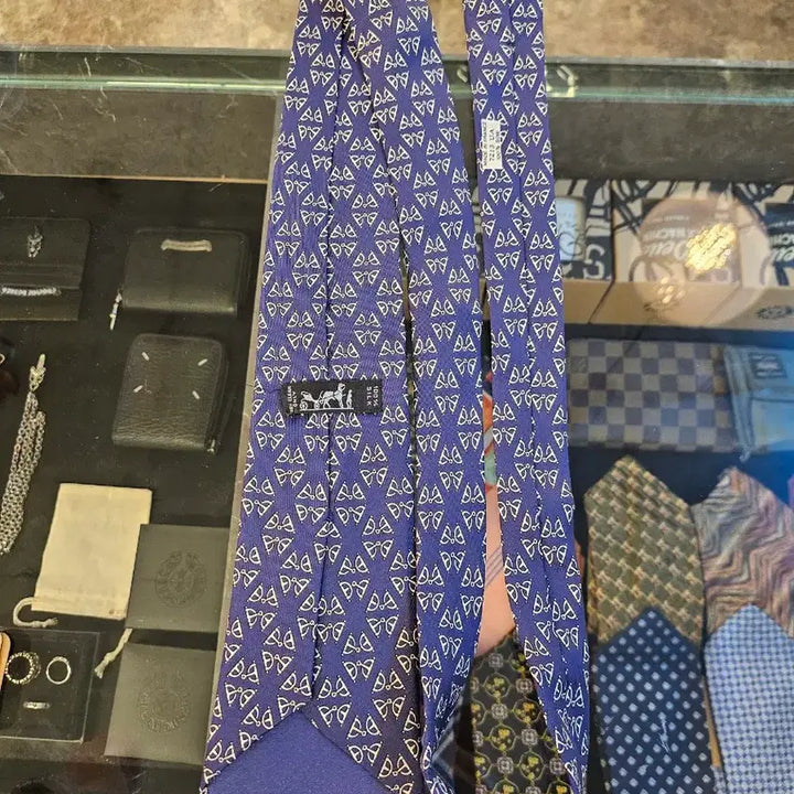 [BUNJANG] Hermes Butterfly Pattern Silk Necktie / 에르메스 나비 패턴 실크 넥타이