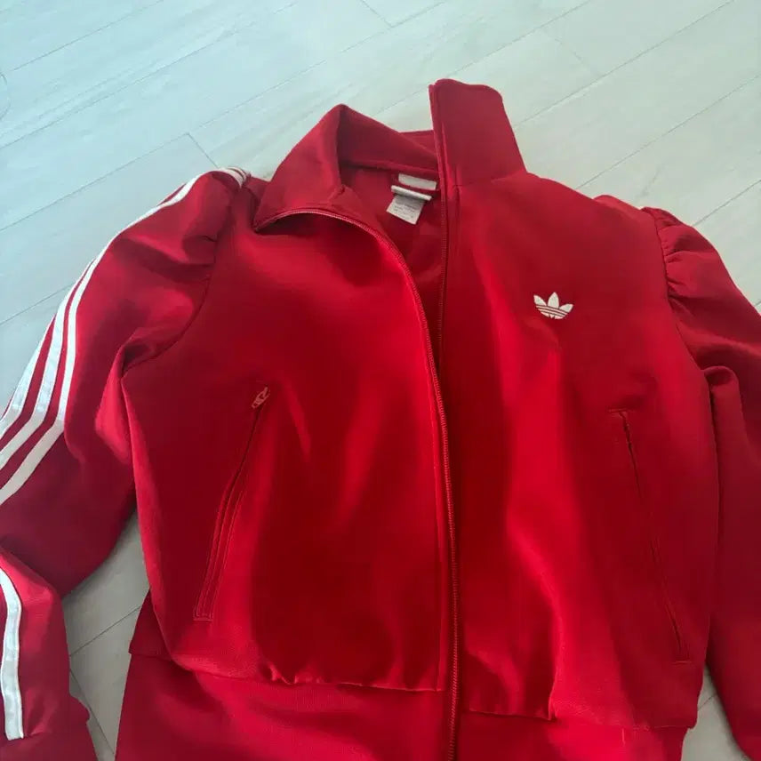 [BUNJANG] Adidas Red Tracksuit Set Women&