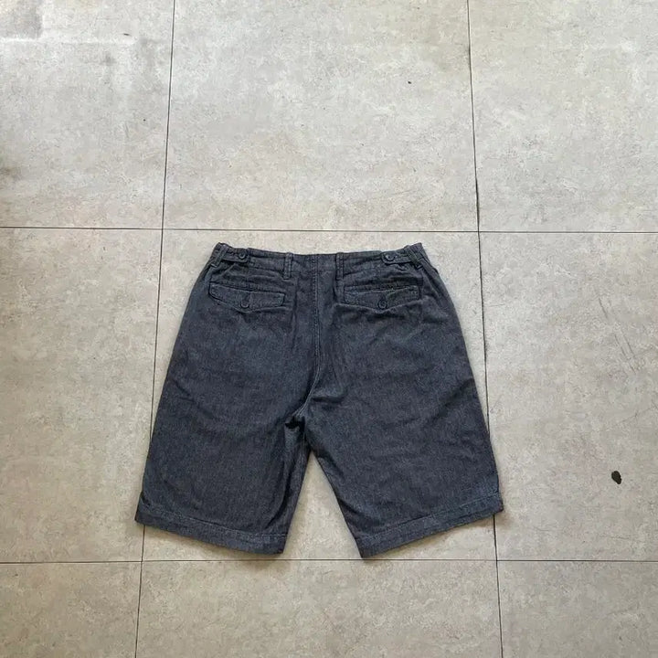 [BUNJANG] GAP Grey Shorts / (GAP) 갭 그레이 반바지