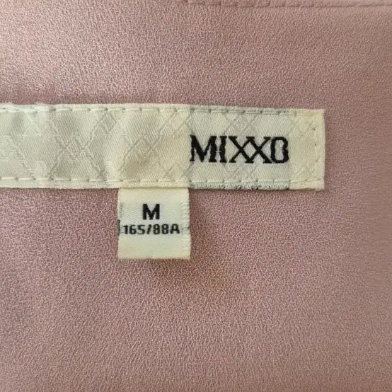 [BUNJANG] Pearl Button Blouse - Pink, Size M / 핑크 진주 버튼 블라우스M