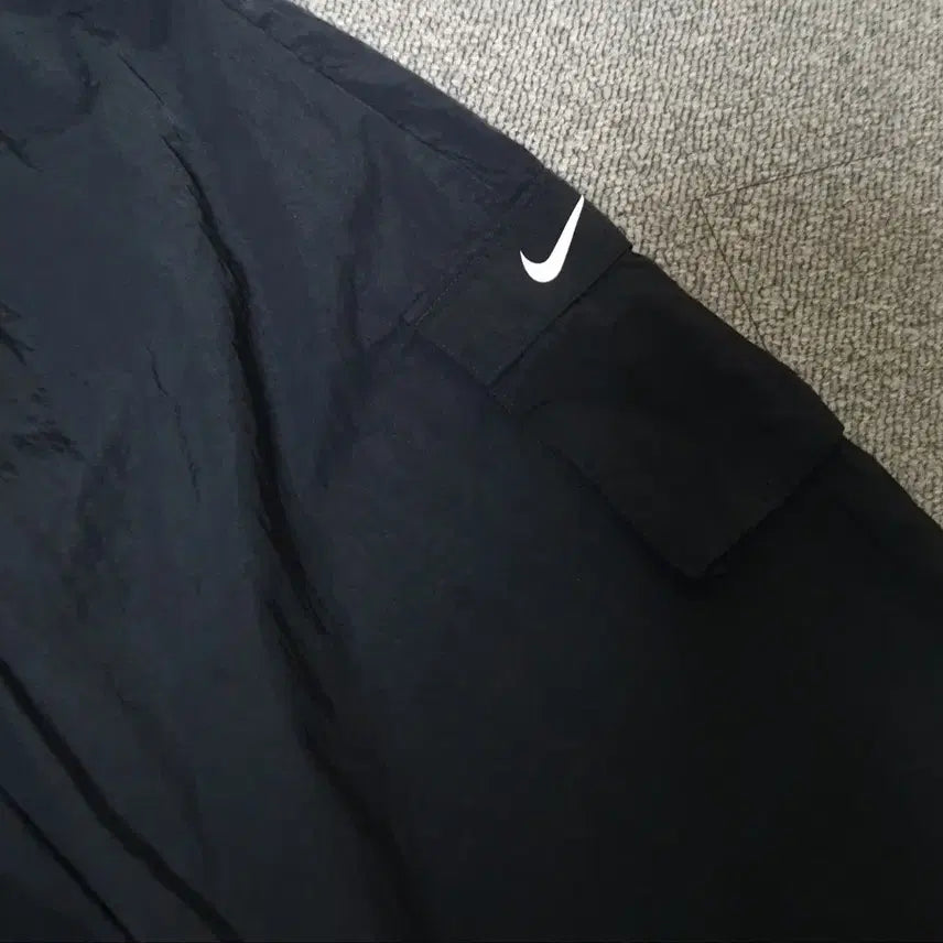 [BUNJANG] Nike Nylon Cargo Training Pants / 나이키 나일론 카고 트레이닝바지 판매합니다