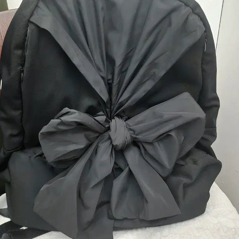 [BUNJANG] IUGA Ribbons Backpack Bag / IUGA  이우가마카라스 리본 백팩가방