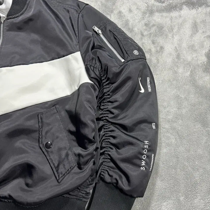 [BUNJANG] Nike NSW Therma-FIT Reversible Bomber Jacket / 나이키 NSW 써마핏 리버시블 봄버자켓