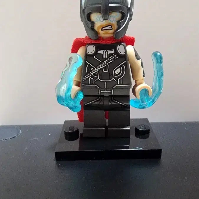 [BUNJANG] LEGO Marvel Thor Minifigure (76084) / 레고 정품 마블 토르 미니피겨 (76084)