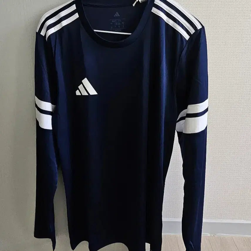 [BUNJANG] Adidas Navy Track Jacket with White Stripes (Medium) / 아디다스 저지 .상의 미듐