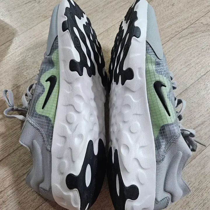 [BUNJANG] Nike Renew Run Grey Sneakers / 나이키 리뉴 런 회색 운동화