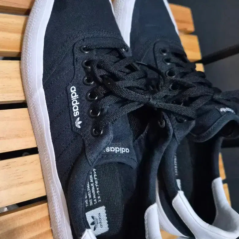 [BUNJANG] Adidas Black Sneakers 270mm / 아디다스 블랙 스니커즈 270mm