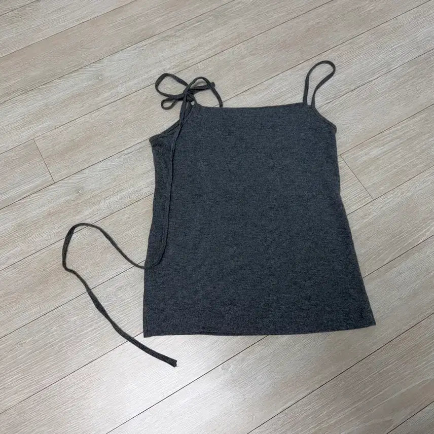 [BUNJANG] LaRoo Rope Tank Top Gray / 라룸 로프나시 그레이 /지그재그 에이블리