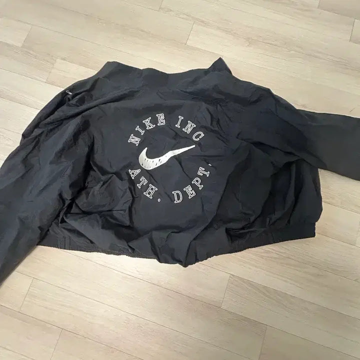 [SOLD OUT] 나이키 바람막이