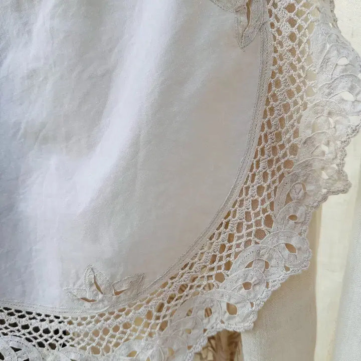 [BUNJANG] Vintage Button Lace Round Tablecloth / 빈티지 린넨 베튼 레이스 원형
