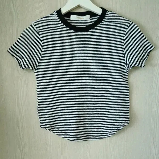 [BUNJANG] New Crop Ribbed Fitted T-Shirt / 크롭 딱붙티 새상품