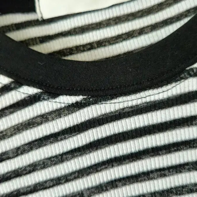 [BUNJANG] New Crop Ribbed Fitted T-Shirt / 크롭 딱붙티 새상품