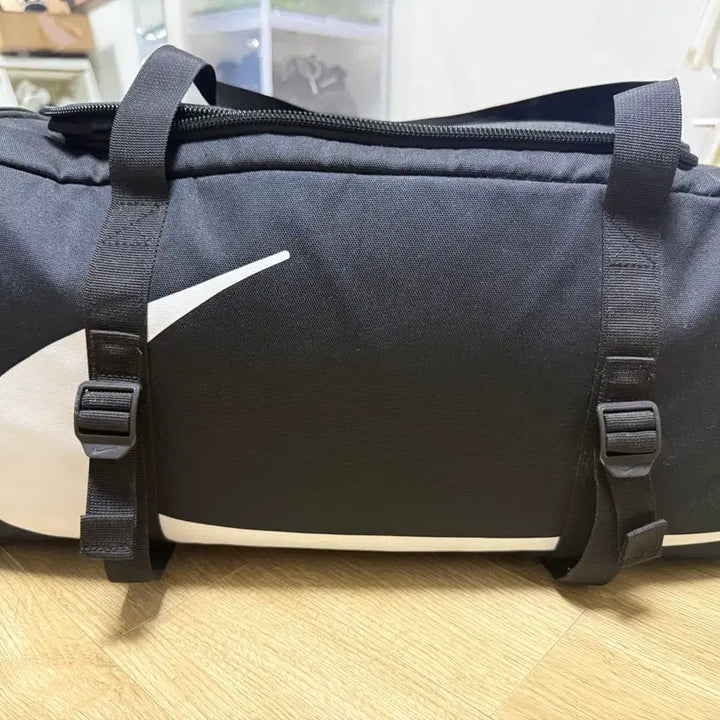 [BUNJANG] Nike x Off-White Duffle Bag Black / 나이키x오프화이트 더플백 블랙