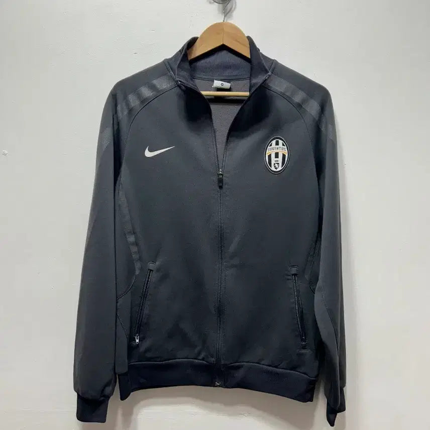[BUNJANG] Nike Juventus Track Jacket Black Medium / 나이키 유벤투스 트랙 자켓 블랙 M
