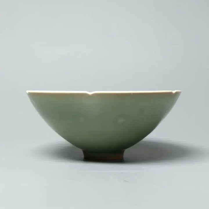 [BUNJANG] Yongcheon Kiln Celadon Bowl with Glaze Drips (Goryeo Dynasty) / [진품] 청대 중기 용천요 청자 대접 출토품 유루문 중국도자기 골동품