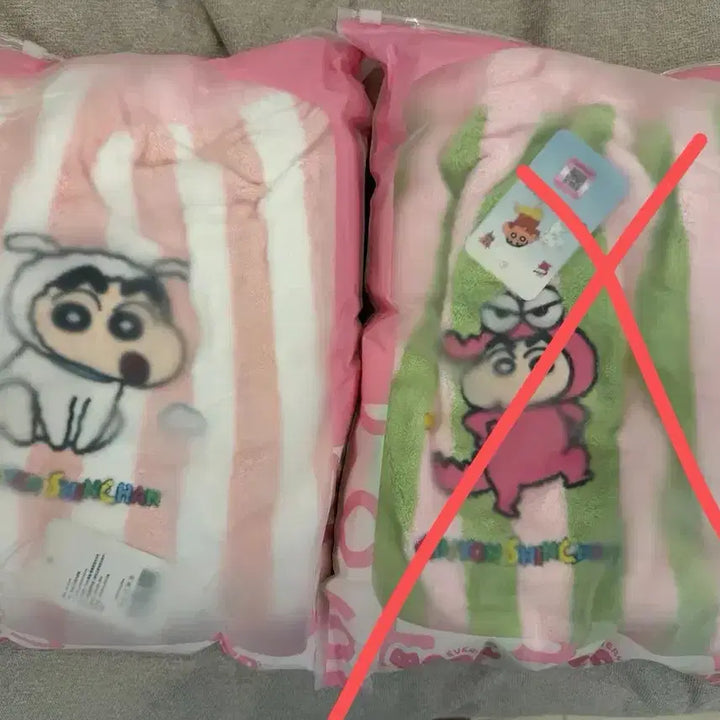 [BUNJANG] Crayon Shin-chan Striped Shower Robe / 짱구 스트라이프 샤워가운 로브 새상품