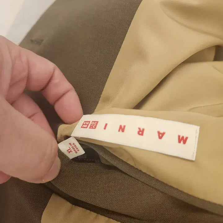[BUNJANG] Uniqlo x Marni Collaboration Olive Setup Set XL / 유니클로 마르니 올리브 셋업 XL