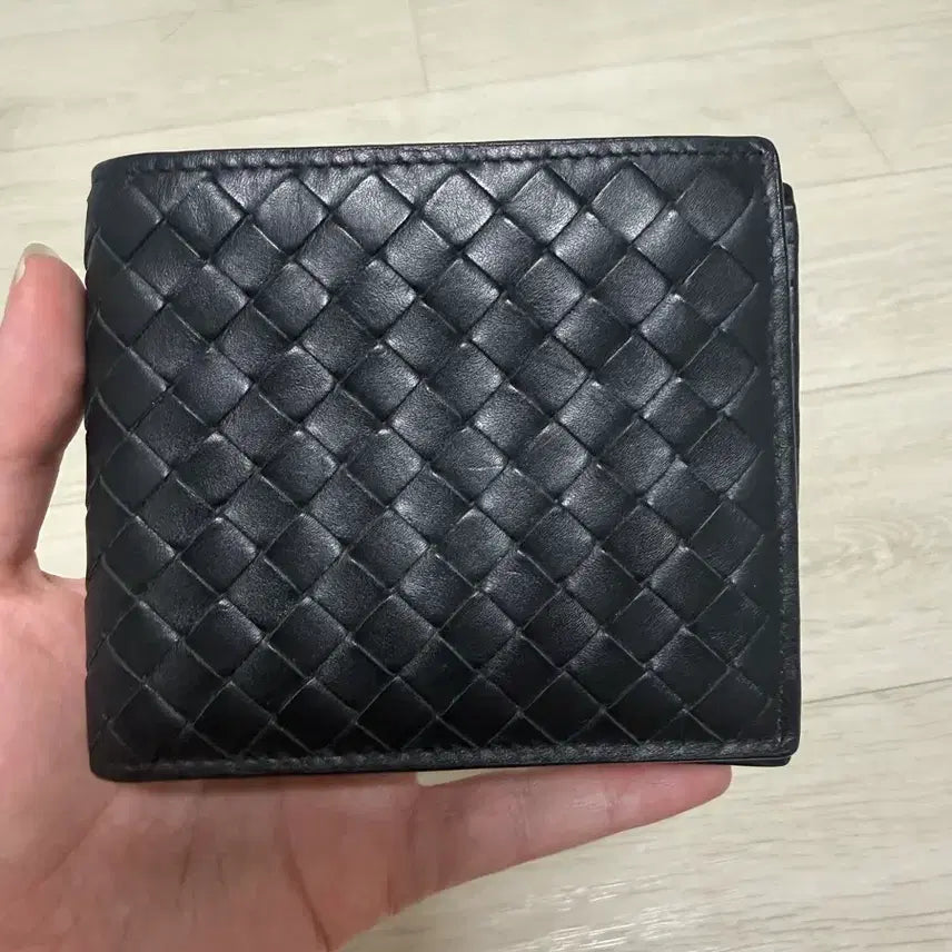 [BUNJANG] Bottega Veneta Bi-Fold Wallet Black / 보테가 베네타 반지갑 블랙 113993V46511000/V47W11000