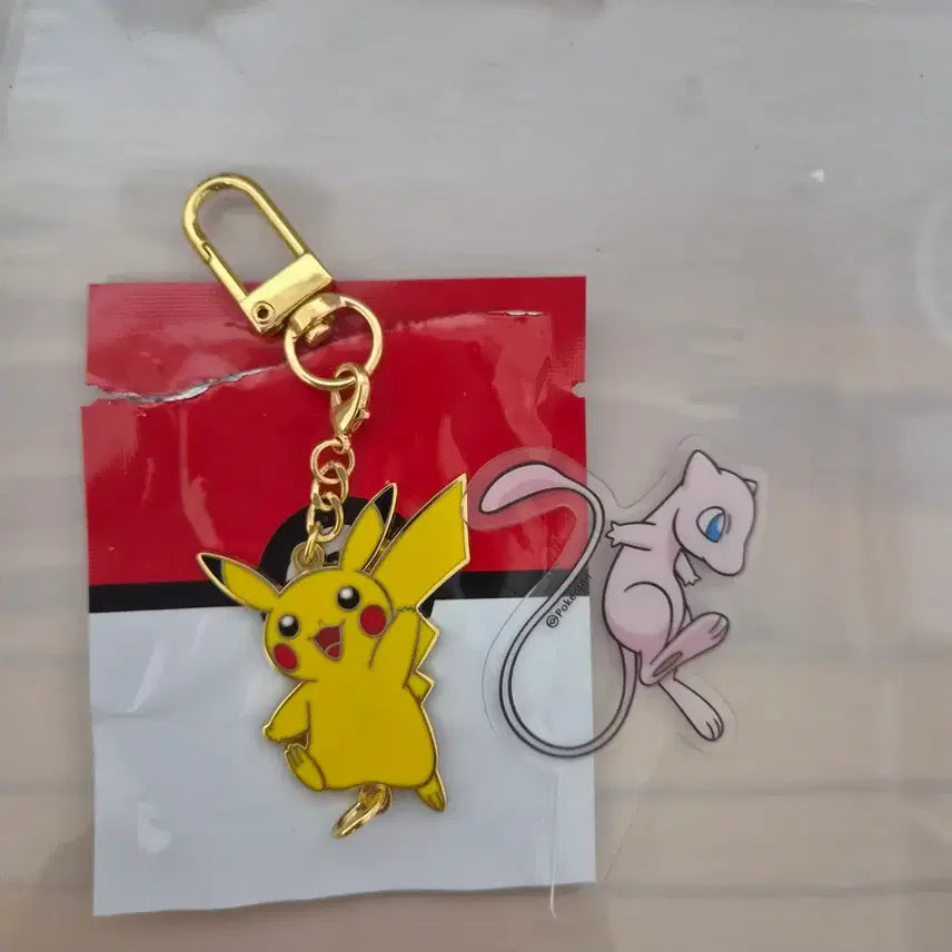 [SOLD OUT] 베라 피카츄 키링