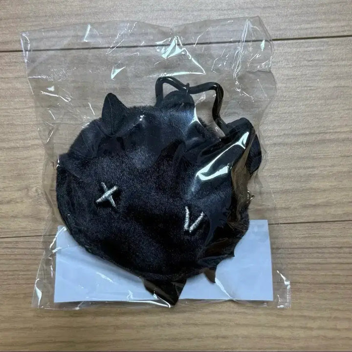 [BUNJANG] XDINARY HEROES XH Monies Villains Backpack Keyring / 엑스디너리히어로즈 엑디즈 빌런즈 엑몬즈 백팩 키링