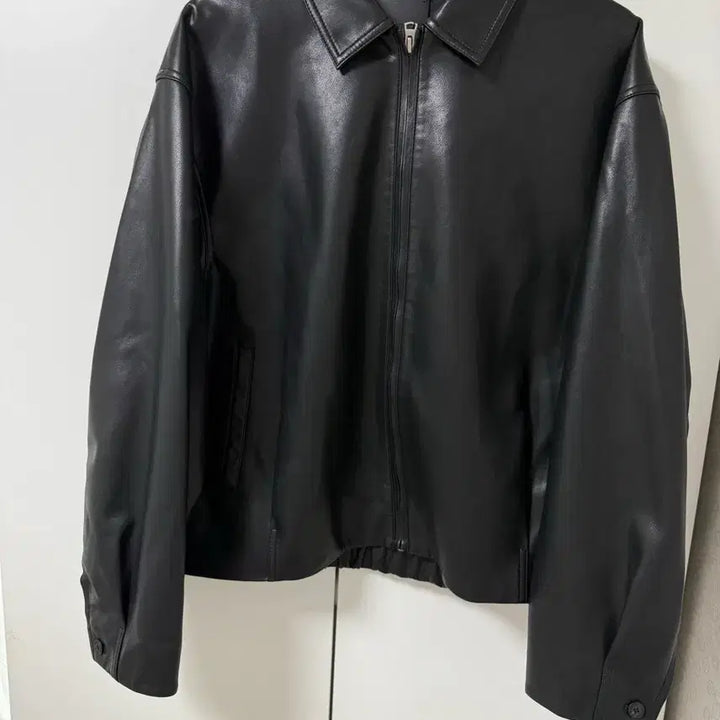 [BUNJANG] LE SSERAFIM 2025 Leather Jacket Size 2 / 2025 르셉템버 르17 르917 레더자켓
