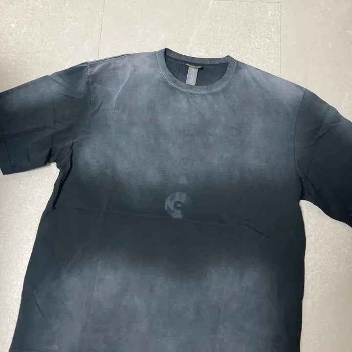 [BUNJANG] Unaffected 25SS Circle Graphic T-Shirt L / 25ss 언어펙티드 서클그래픽 반팔 L
