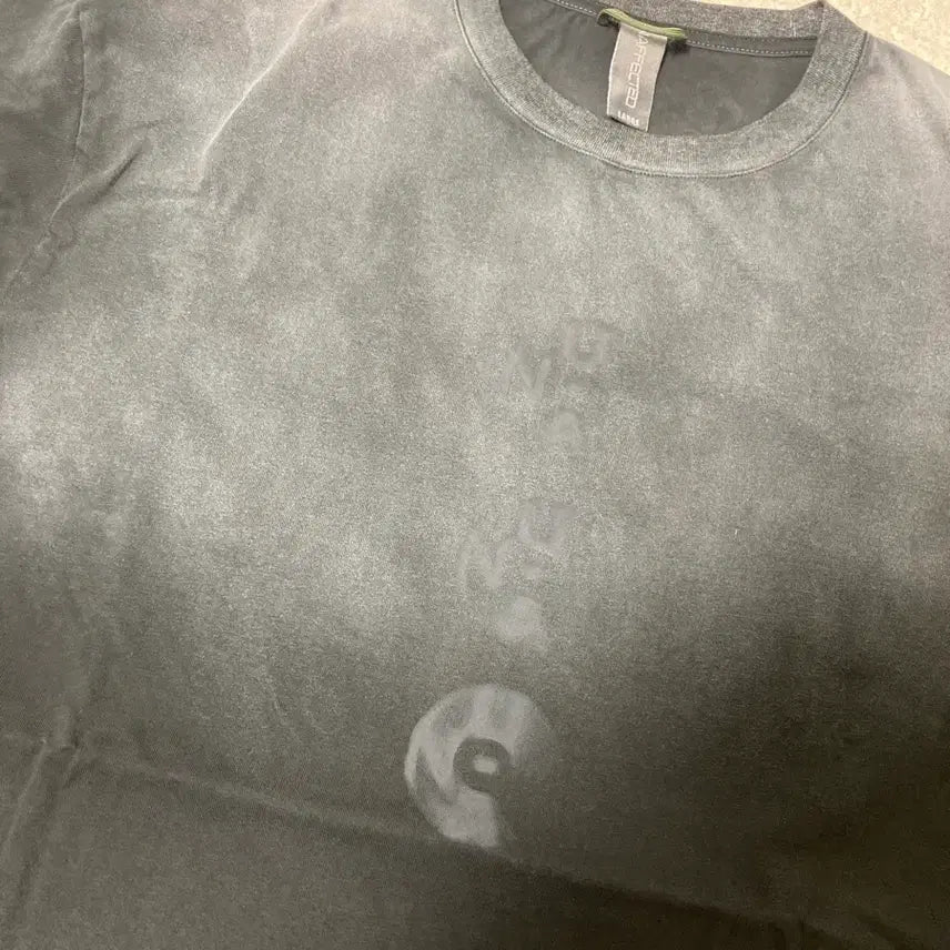 [BUNJANG] Unaffected 25SS Circle Graphic T-Shirt L / 25ss 언어펙티드 서클그래픽 반팔 L