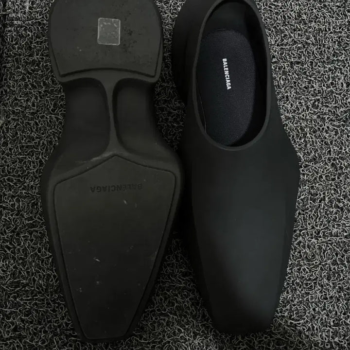 [BUNJANG] Balenciaga Rubber Space Shoe Size 44 / 발렌시아가 스페이스 슈 44