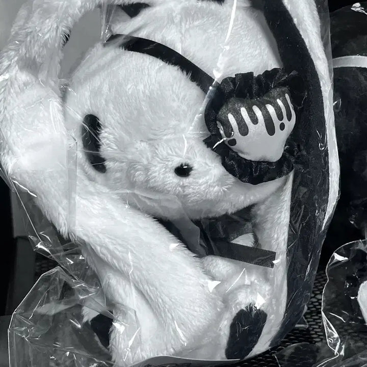 [BUNJANG] Bunny Gloomy Plush White Gothpunk / 범용토끼 아이패치 글루미 인형 화이트 고스펑크