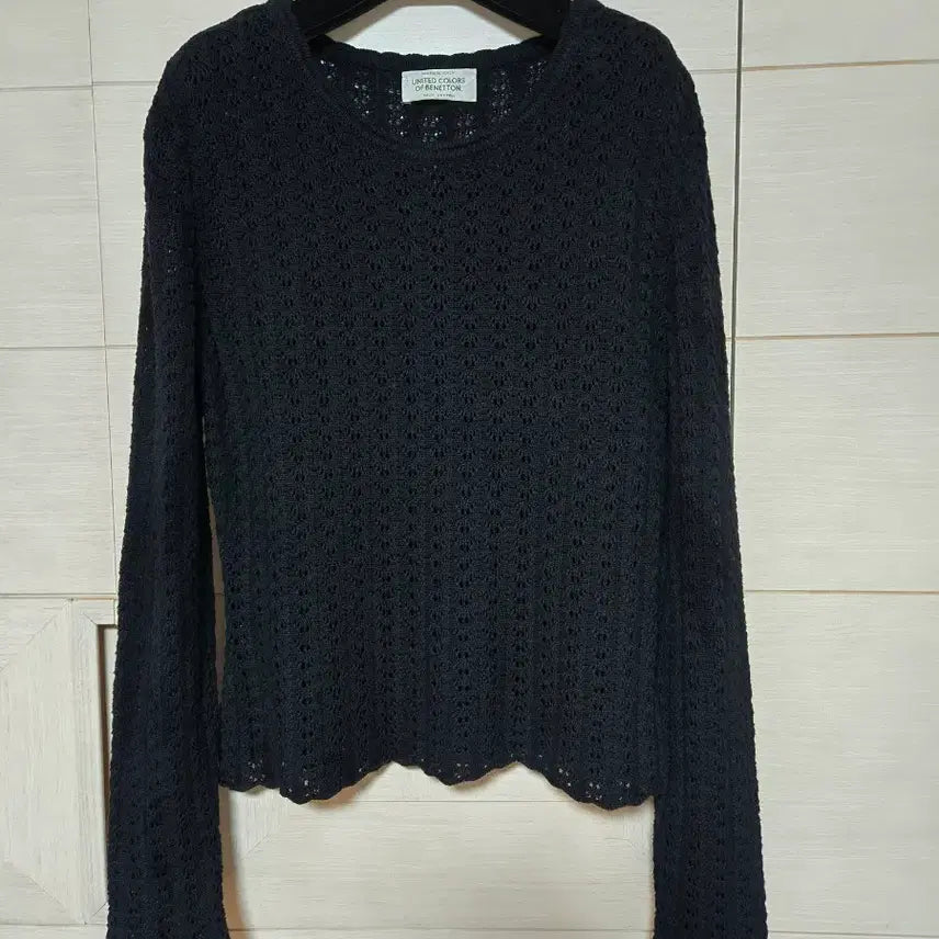 [BUNJANG] Benetton Black Knit 100% Cotton / BENETTON 블랙 니트