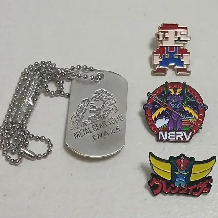 [BUNJANG] Metal Gear Solid, Mario, Evangelion, Grendizer Badge Set with Dog Tag Chain / 메탈기어 솔리드 마리오 에반게리온 그렌다이저 뱃지+군번줄