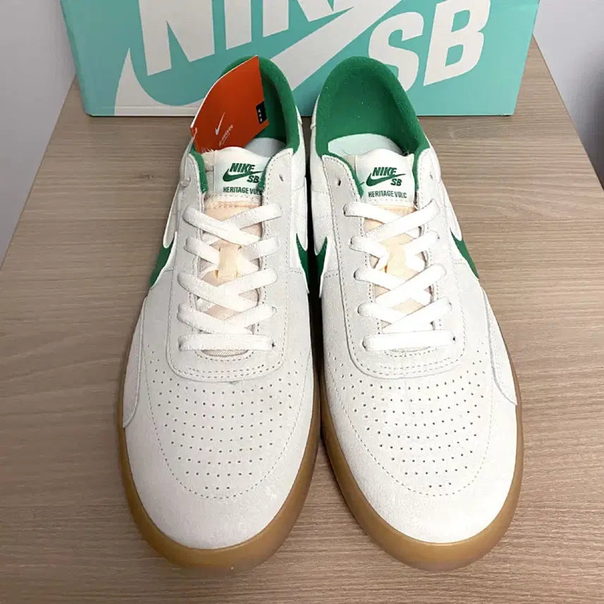 [BUNJANG] Nike SB Dunk Low Heritage Vulc Sneakers / (새제품) 나이키 SB 270,280mm 스니커즈 매장구매 나이키 SB