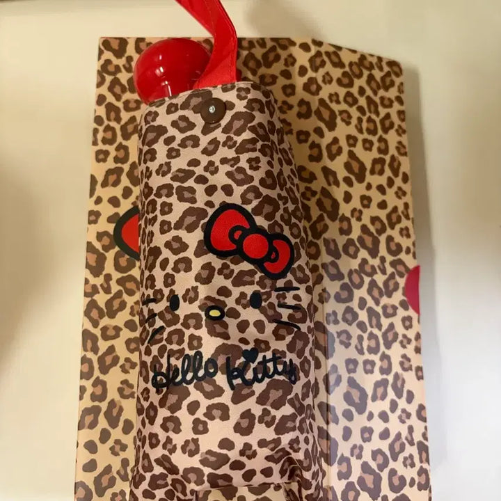 [BUNJANG] Hello Kitty Leopard Print Umbrella / 헬로키티 레오파드 우산