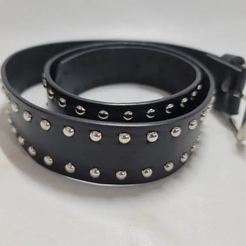 [BUNJANG] Black Studded Belt / 블랙 스터드벨트/a981
