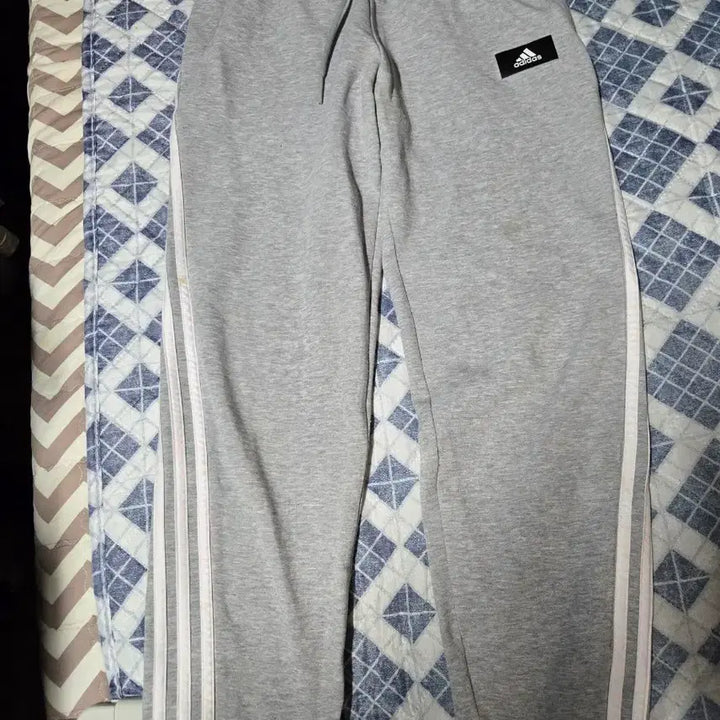 [BUNJANG] Adidas Three-Stripes Training Pants Grey / 아디다스 삼선 트레이닝 바지 회색