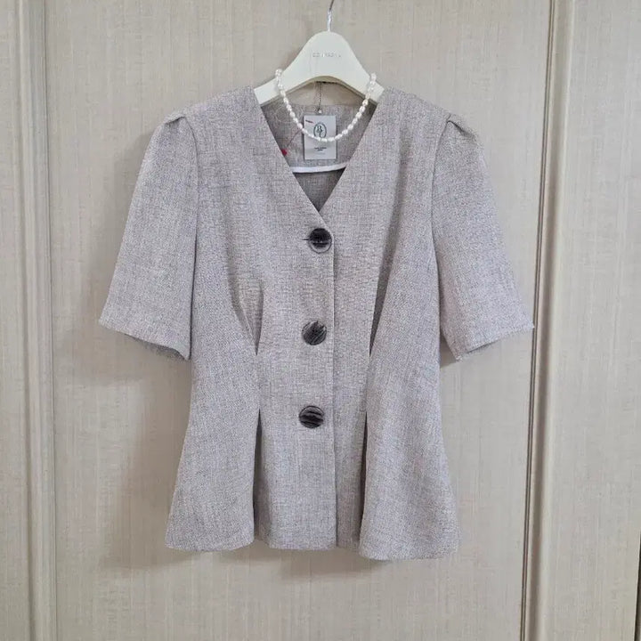 [SOLD OUT] 베니토 고급스런 린넨 블라우스