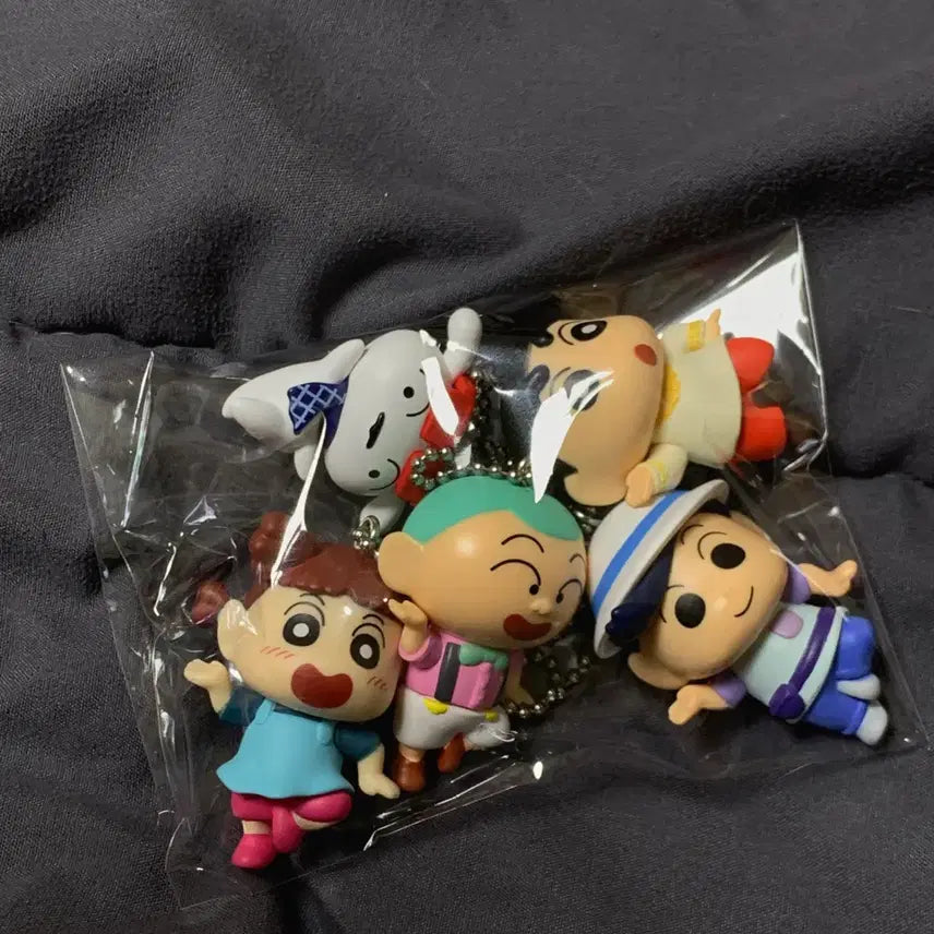 [BUNJANG] Crayon Shin-chan Ddengip Maeul Dancers Gacha Set / 일본 크레용 신짱 짱구는못말려 떡잎마을 댄서즈 가챠 세트