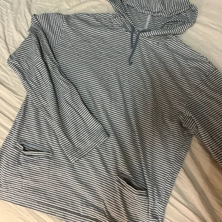[BUNJANG] Hatching Room Stripe Hoodie Size 3 / 해칭룸 스트라이프 후드 3사이즈