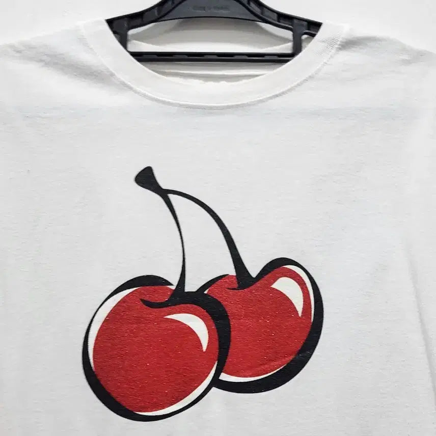 [BUNJANG] Kirsh White Cherry T-Shirt / [1] 키르시 화이트 체리 반팔 티셔츠