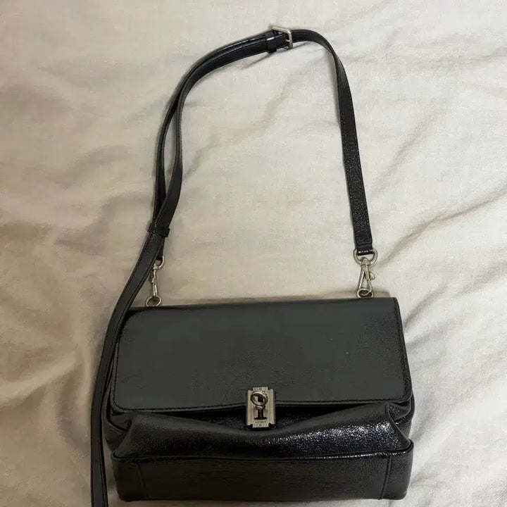 [BUNJANG] Vunque Baguette Shoulder Bag Small Black / 분크 바게트 숄더백 스몰 vunque baguette shoulder S