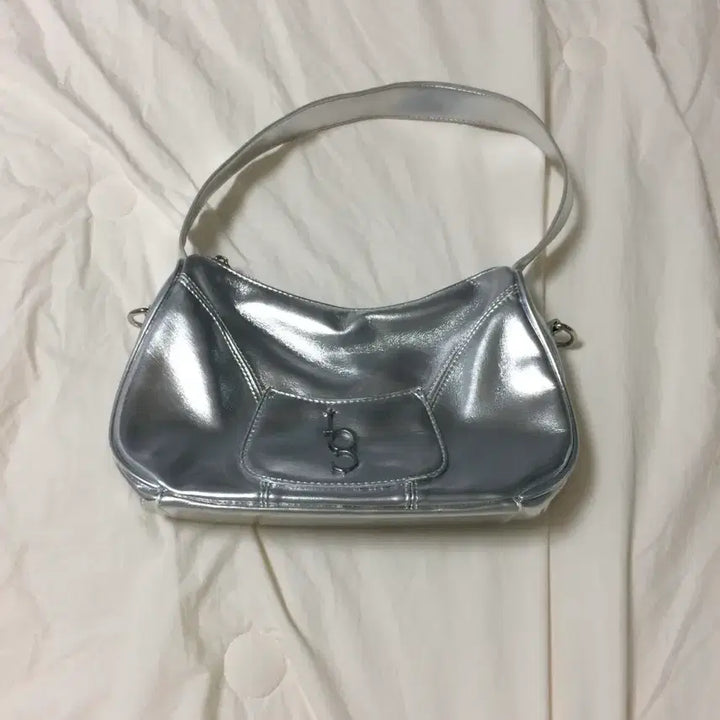 [BUNJANG] Illigo Signature Bag Silver / 일리고 시그니처 백 실버