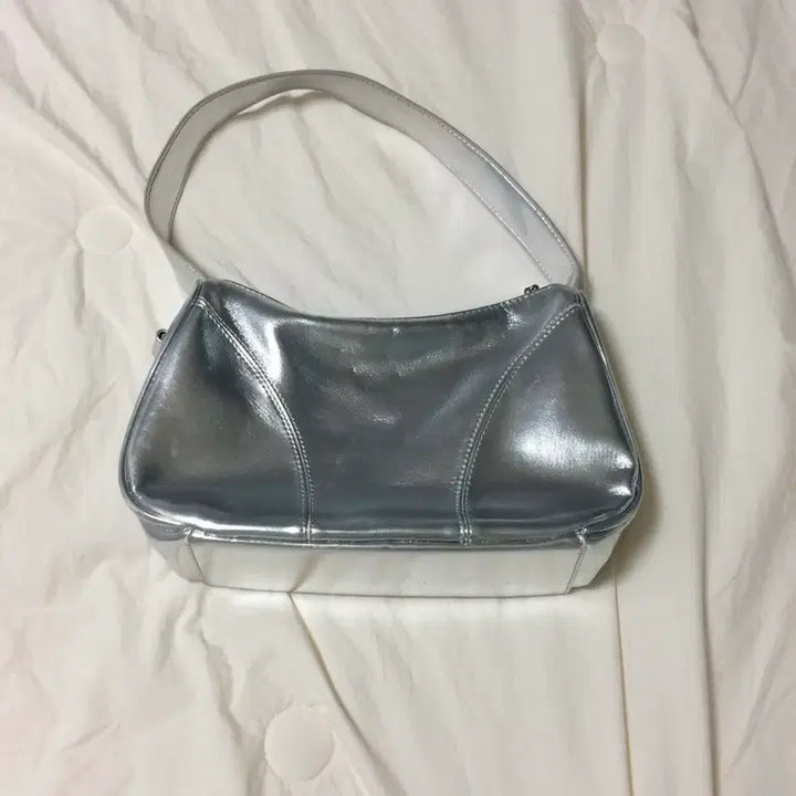 [BUNJANG] Illigo Signature Bag Silver / 일리고 시그니처 백 실버