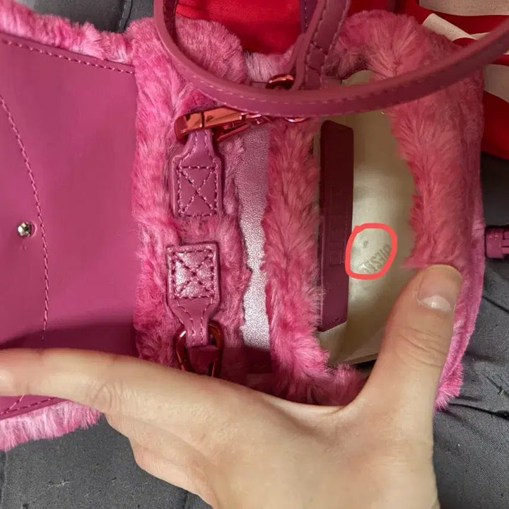 [BUNJANG] Diesel 1DR XS Fluffy Iconic Mini Bag Pink / 디젤 1DR XS 플러피 아이코닉 미니백 핑크