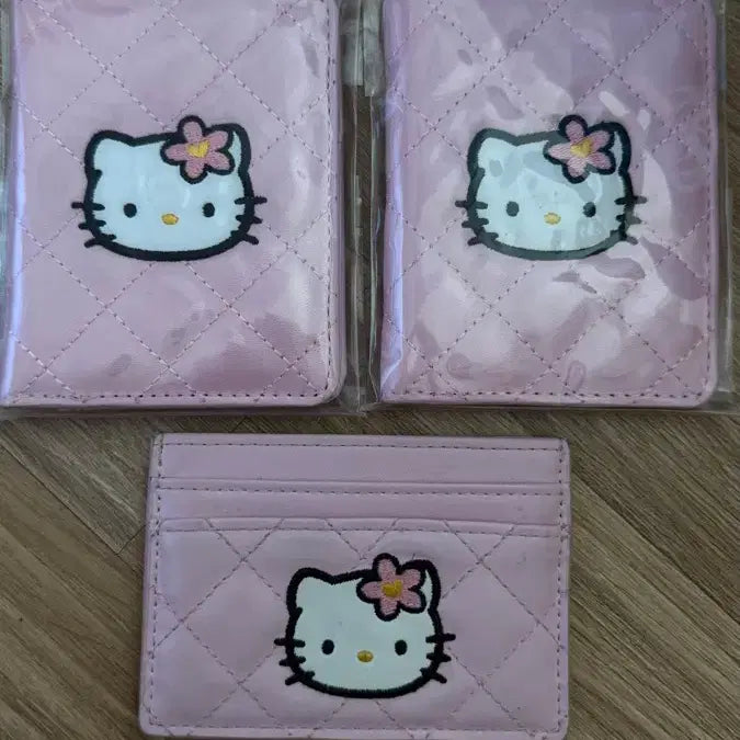 [BUNJANG] Hello Kitty Quilting Wallet / 헬로키티 퀄팅 지갑