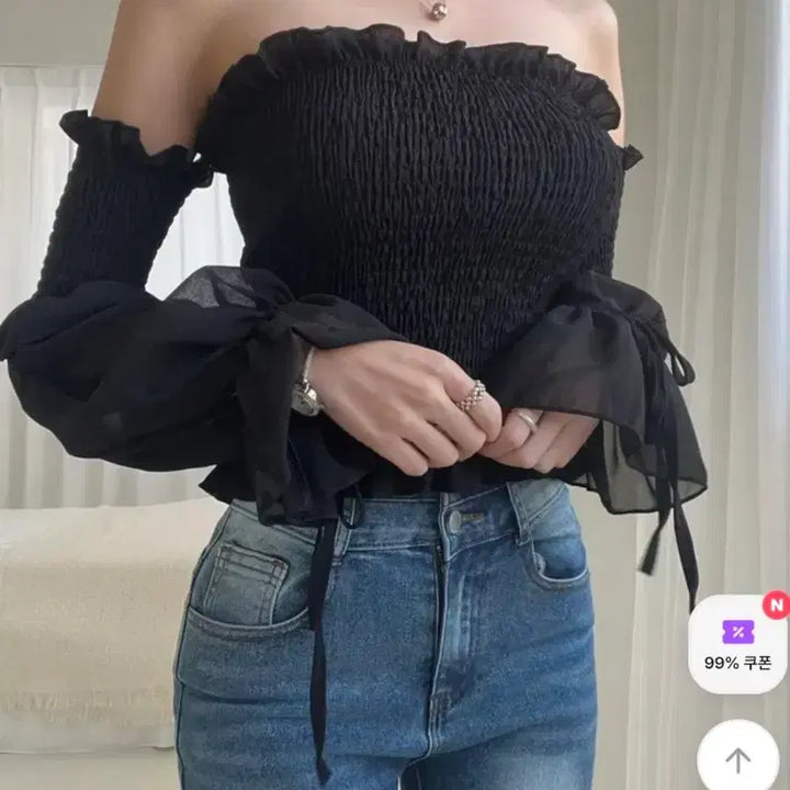 [BUNJANG] Black Smoke Banding See-through Frill Blouse / [환승연애 현지님착용] 블랙 스모크 밴딩 시스루 프릴 블라우스
