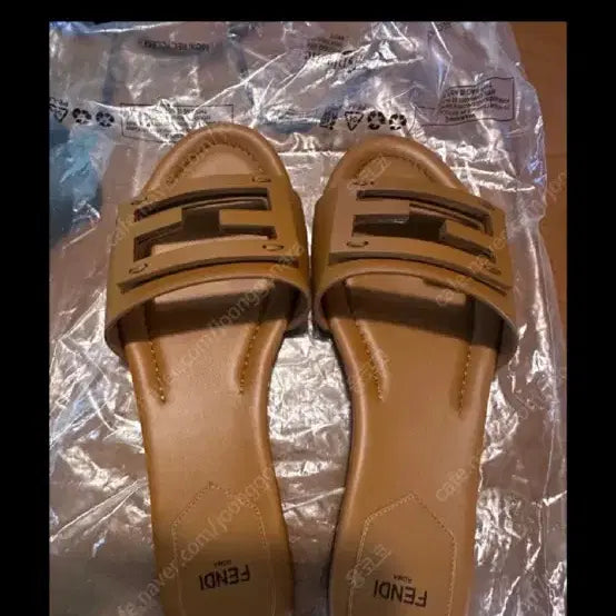 [BUNJANG] Fendi FF Roma Sandals Brown / 펜디 FF 로마 샌들 브라운