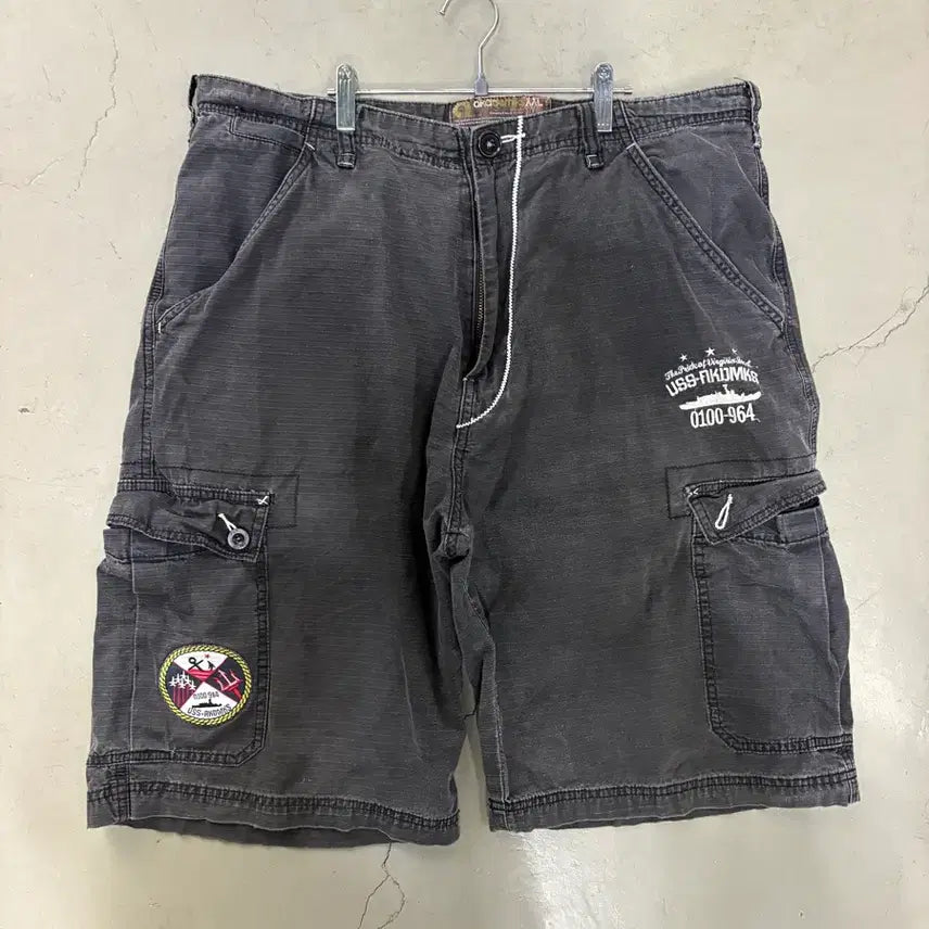 [BUNJANG] Vintage Embroidered Cargo Bermuda Half Pants XXL / 만원샵 빈티지 자수 카고 버뮤다 하프팬츠 XXL